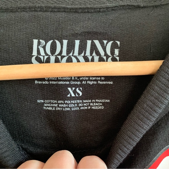 the Rolling Stones crewneck . - Picture 3 of 3